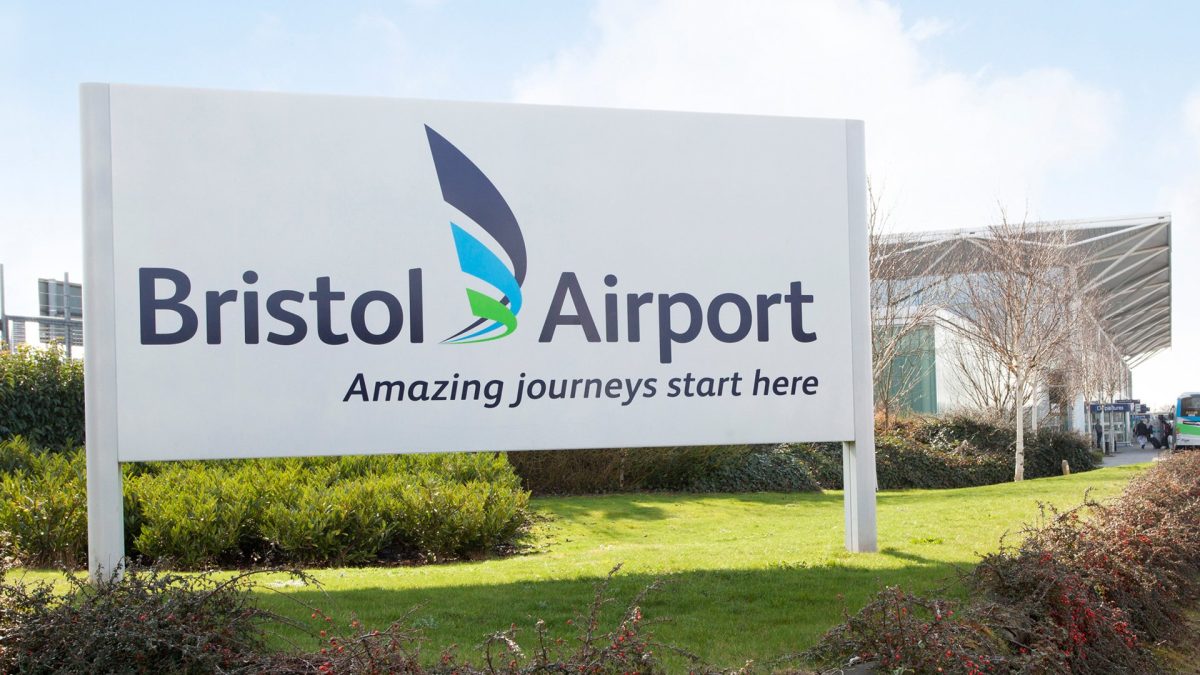 Parcare la Aeroportul Bristol din UK
